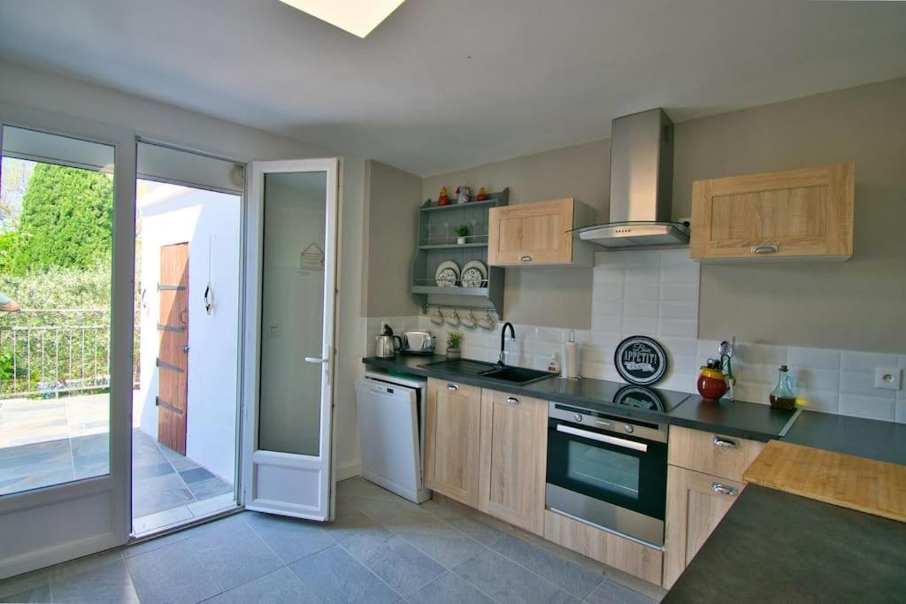 Maison De Charme Centre Lezignan-C. Avec Terrasse Villa Eksteriør billede
